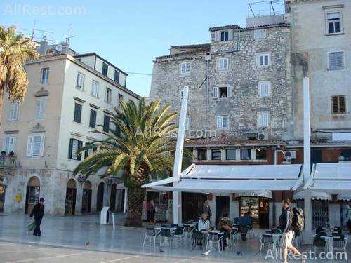 Kastel Hotel